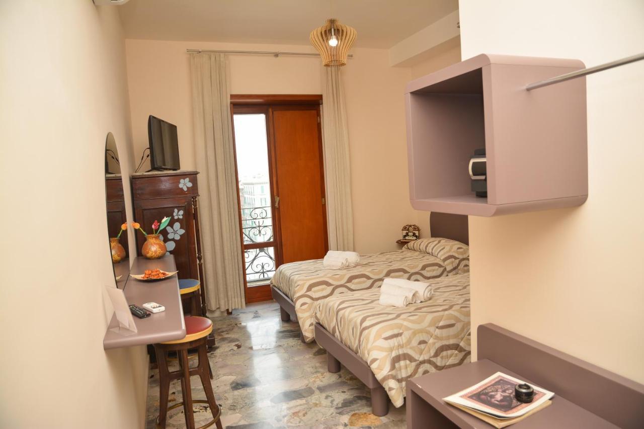 Furture'Rooms Νάπολη Εξωτερικό φωτογραφία